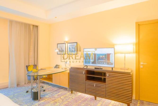 983112 - Property Image 3