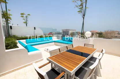 فيلا - 5 غرف نوم - 7 حمامات للبيع في حدائق جاردينو - فيلات جاردينو - جزيرة اللؤلؤة - الدوحة