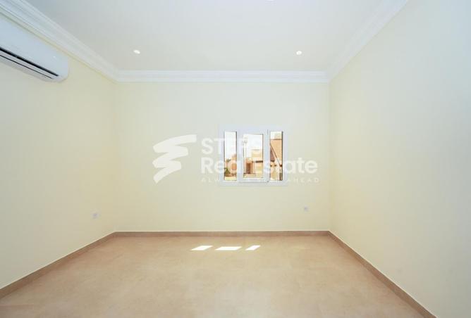 953676 - Property Image 3