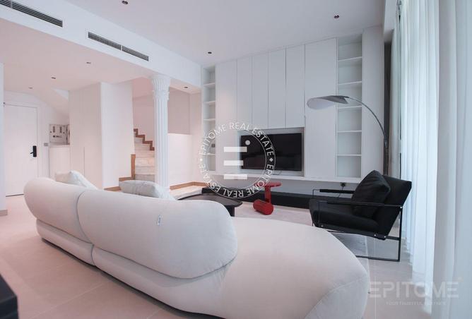 976285 - Property Image 2