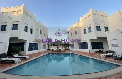 مجمع سكني - 5 غرف نوم - 6 حمامات للايجار في البوابة الجنوبية - بحيرة وست لاجون - الدوحة