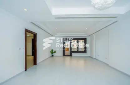 Apartment - 1 Bedroom - 2 Bathrooms for sale in East Porto Drive - Porto Arabia - The Pearl Island - Doha