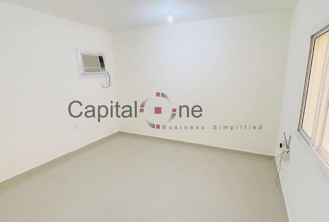 979809 - Property Image 3