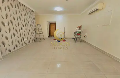 Apartment - 3 Bedrooms - 3 Bathrooms for rent in Al Sadd Road - Al Sadd - Doha Apartment - 3 Bedrooms - 3 Bathrooms for rent in Al Sadd Road - Al Sadd - Doha