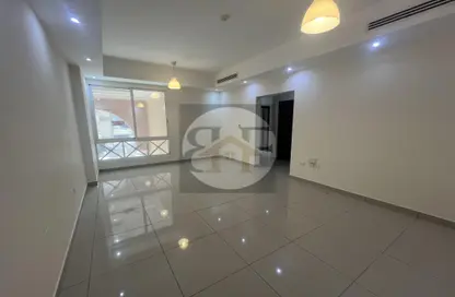 Apartment - 2 Bedrooms - 2 Bathrooms for rent in Al Mansoura - Al Mansoura - Doha