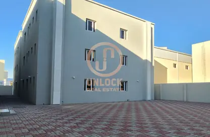 سكن الموظفين - استوديو - 3 حمامات للايجار في مجمع الخور - الخور