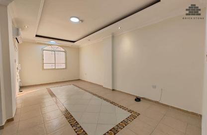 Apartment - 2 Bedrooms - 2 Bathrooms for rent in Al Sadd Road - Al Sadd - Doha