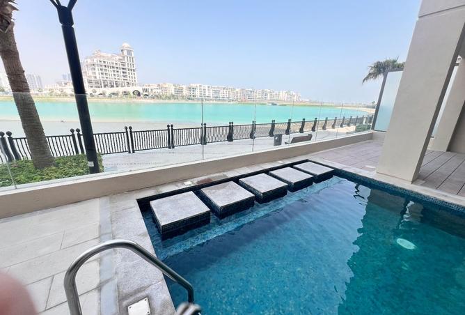 975421 - Property Image 2