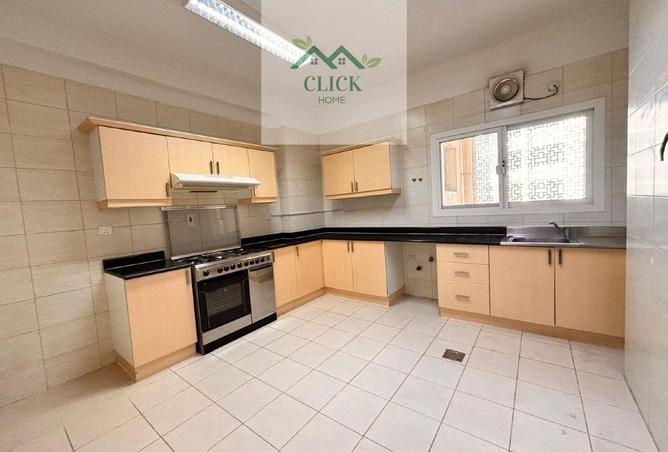 945737 - Property Image 2
