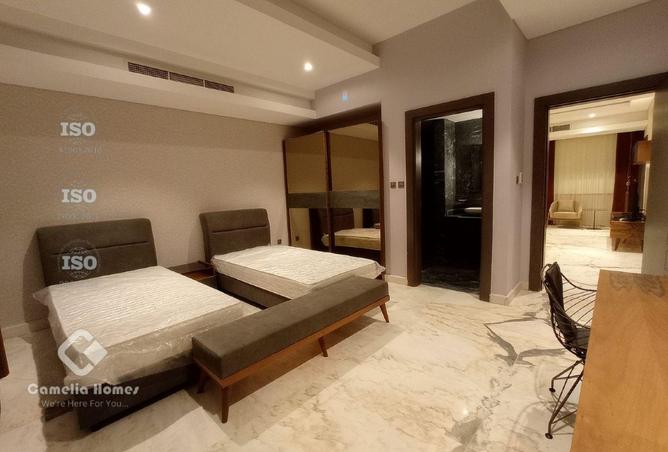 985453 - Property Image 3