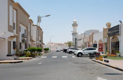 شقة - 2 غرف نوم - 2 حمامات للايجار في 4 قرية إزدان - قرية إزدان - الوكرة