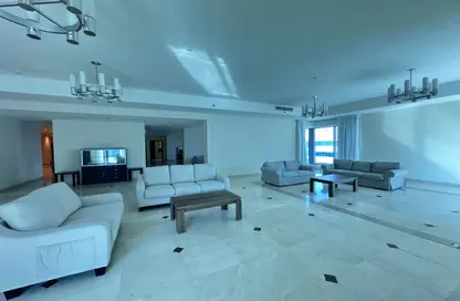 (بنتهاوس  (روف - 5 غرف نوم - 8 حمامات للايجار في برج وست باي - الخليج الجنوبي - الخليج الغربي - الدوحة