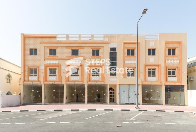 بناية كاملة - استوديو للبيع في شارع  بو هامو - أبو هامور - الدوحة