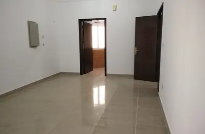 شقة - 3 غرف نوم - 2 حمامات للايجار في شارع انس - فريج بن محمود الشمالي - فريج بن محمود - الدوحة شقة - 3 غرف نوم - 2 حمامات للايجار في شارع انس - فريج بن محمود الشمالي - فريج بن محمود - الدوحة