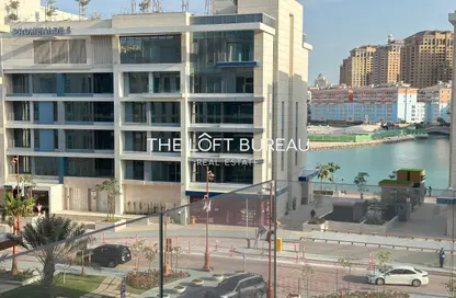 Apartment - 1 Bedroom - 2 Bathrooms for rent in Gewan Island - The Pearl Island - Doha