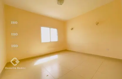 Compound - 3 Bedrooms - 3 Bathrooms for rent in Al Gharrafa - Al Gharrafa - Doha