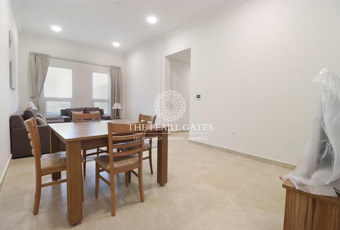 882329 - Property Image 3