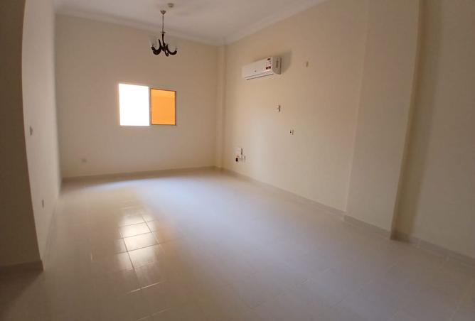 995646 - Property Image 3