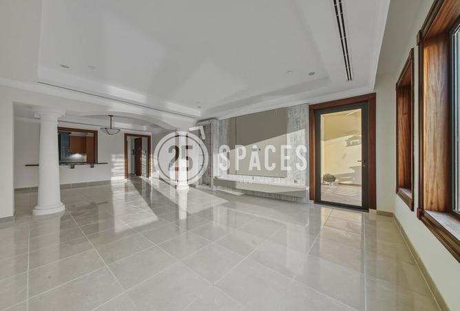 962073 - Property Image 2