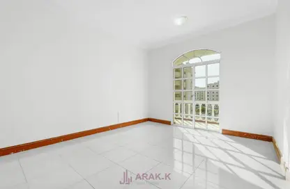 Apartment - 3 Bedrooms - 3 Bathrooms for rent in Fereej Bin Mahmoud - Doha Apartment - 3 Bedrooms - 3 Bathrooms for rent in Fereej Bin Mahmoud - Doha