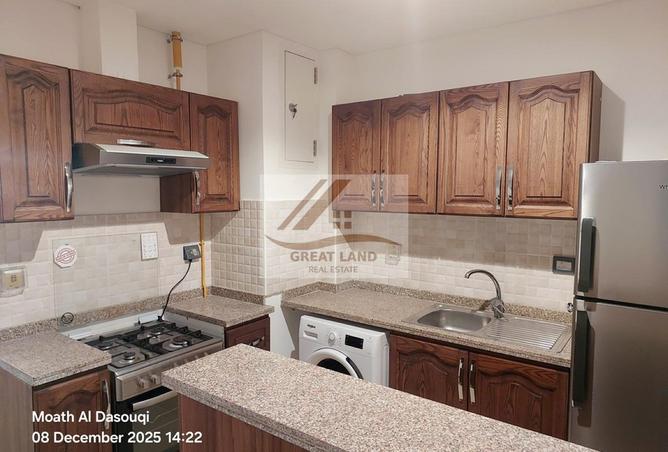 985922 - Property Image 3