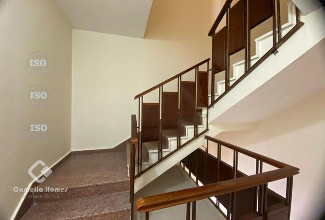 985828 - Property Image 2