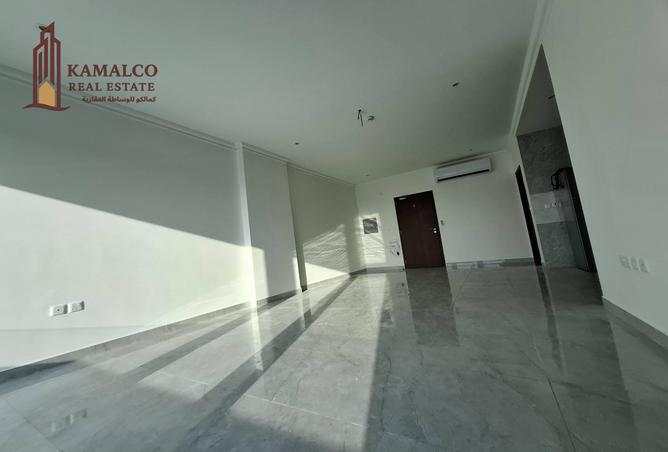 960982 - Property Image 2