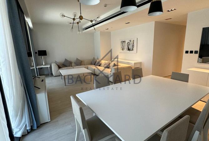 956811 - Property Image 3