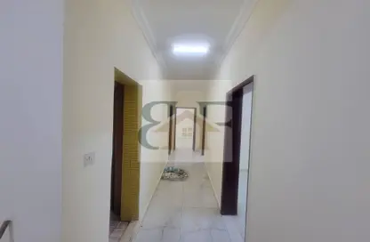 شقة - 4 غرف نوم - 3 حمامات للايجار في ام غوالينا تجارية - ام غويلينا - أم غويلينا - الدوحة