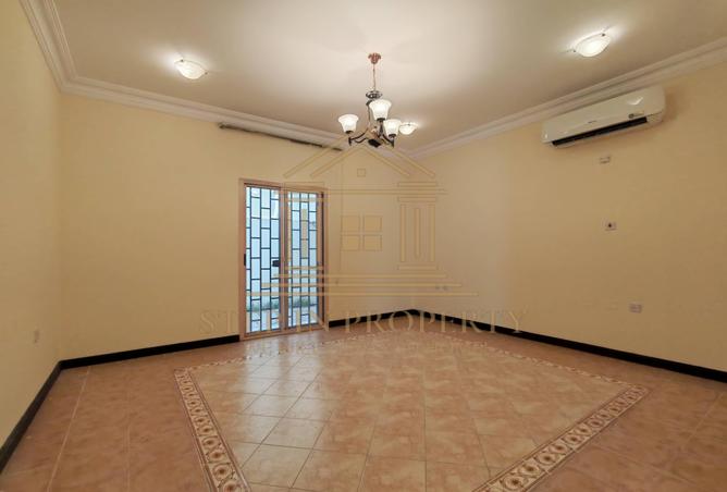 1010903 - Property Image 3