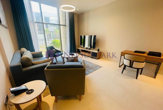 952038 - Property Image 2