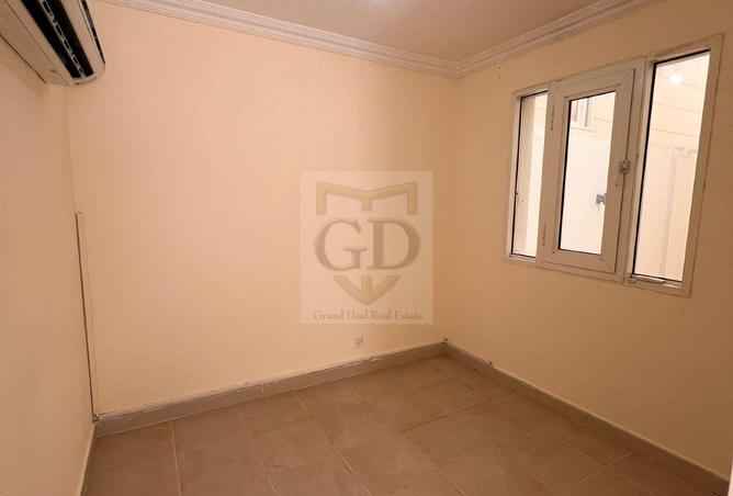 1002688 - Property Image 2