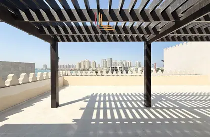 Apartment - 2 Bedrooms - 4 Bathrooms for rent in La Plage Centrale - La Plage - The Pearl Island - Doha