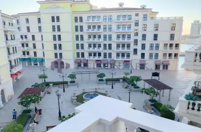 Apartment - 3 Bedrooms - 4 Bathrooms for rent in Murano - Qanat Quartier - The Pearl Island - Doha
