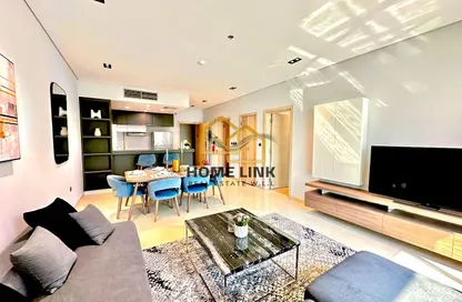 Apartment - 1 Bedroom - 2 Bathrooms for sale in Marina Residences 195 - Marina District - Lusail