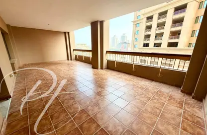 Apartment - 1 Bedroom - 2 Bathrooms for rent in Tower 18 - Porto Arabia - The Pearl Island - Doha