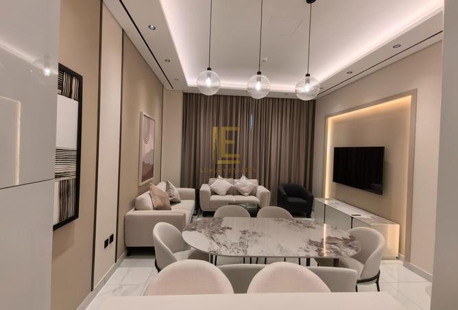 907826 - Property Image 2