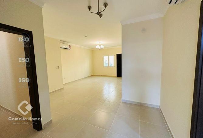 933267 - Property Image 3