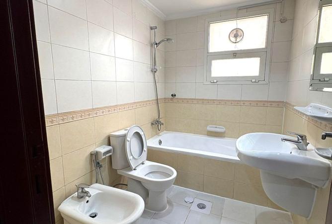 953274 - Property Image 3