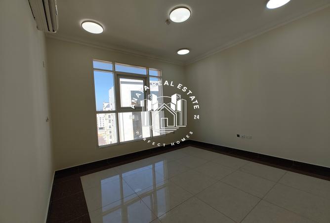 972404 - Property Main Image