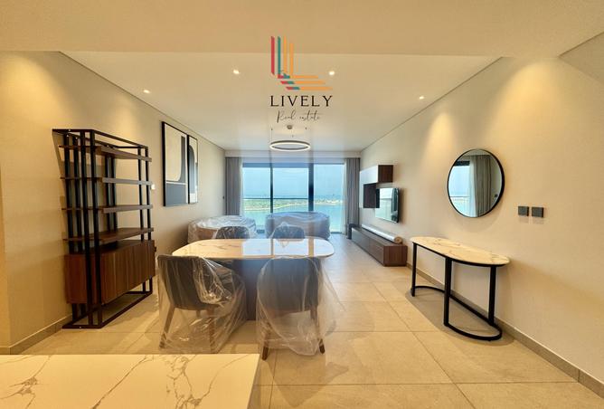 944049 - Property Image 2