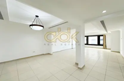Apartment - 1 Bedroom - 2 Bathrooms for rent in East Porto Drive - Porto Arabia - The Pearl Island - Doha
