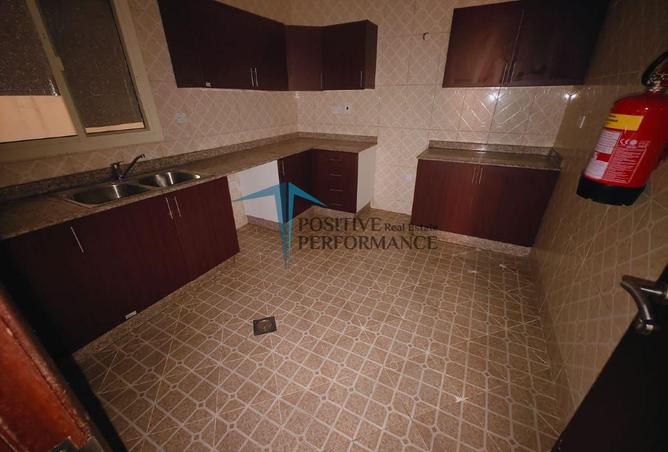 978433 - Property Image 2
