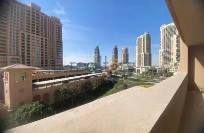 Apartment - 1 Bedroom - 2 Bathrooms for rent in West Porto Drive - Porto Arabia - The Pearl Island - Doha