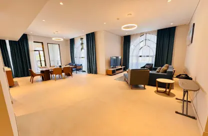 Apartment - 2 Bedrooms - 3 Bathrooms for rent in La Plage Villas - The Villas - The Pearl Island - Doha