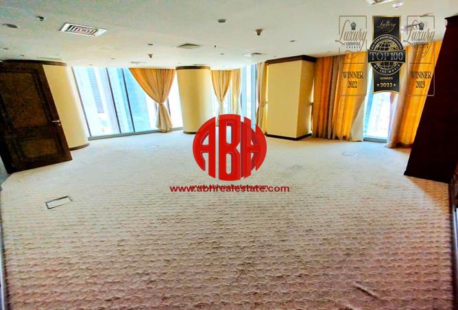 Office Space - Studio - 2 Bathrooms for rent in Al Barjeel Tower - West Bay - West Bay - Doha