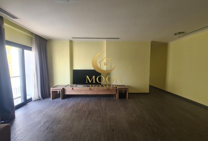 974677 - Property Image 2