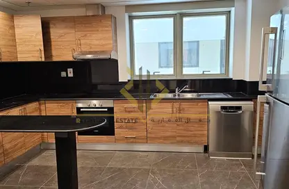 Apartment - 3 Bedrooms - 4 Bathrooms for rent in West Bay - Doha