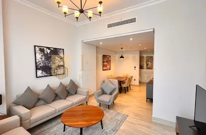 Apartment - 2 Bedrooms - 3 Bathrooms for rent in Burj Al Marina - Marina District - Lusail