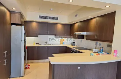 Apartment - 2 Bedrooms - 3 Bathrooms for rent in Nobili - Qanat Quartier - The Pearl Island - Doha